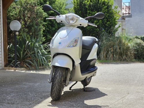 Piaggio Fly 50-2T,'16.,reg.punu godinu,kao novi,može na kartice!