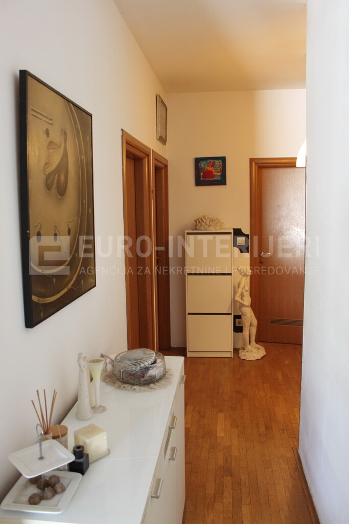 Image 6359425 - 4