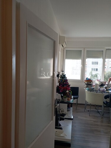 Thumbnail 6359544 - 4