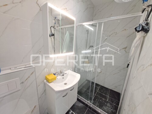 Thumbnail 6359551 - 3