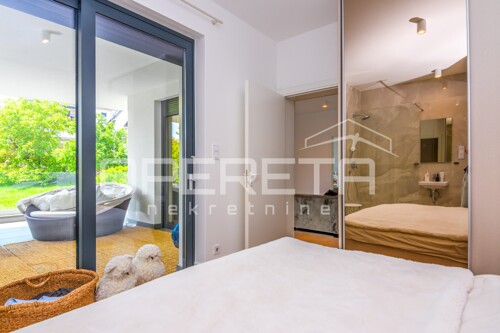 Thumbnail 6359554 - 10