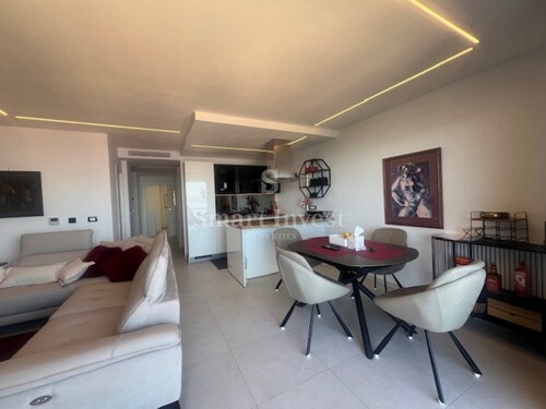 OPATIJA, novouređen stan u novogradnji 67 m2 s bazenom