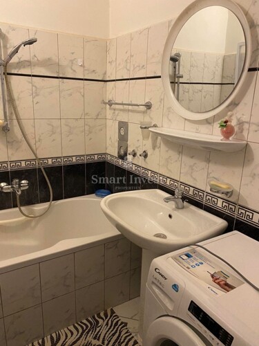 Thumbnail 6359560 - 12