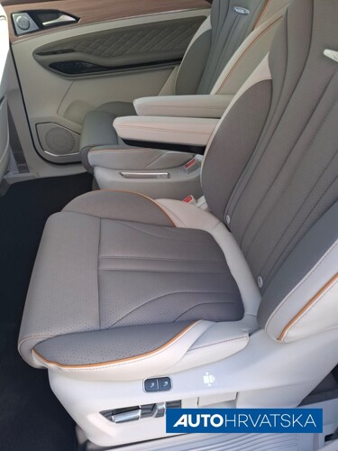 Thumbnail 6359606 - 9