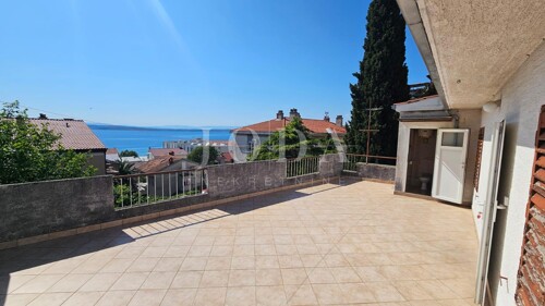 Thumbnail 6359770 - 9