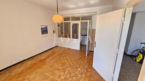 Thumbnail 6359770 - 12