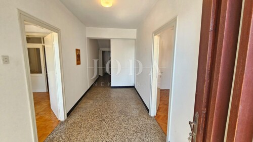 Thumbnail 6359770 - 16