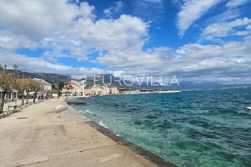 Thumbnail 6359786 - 4