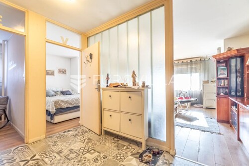 Thumbnail 6359796 - 4