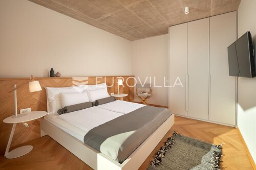 Thumbnail 6359798 - 15