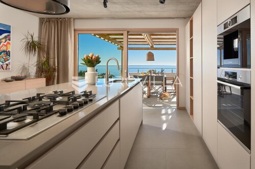 Thumbnail 6359798 - 7