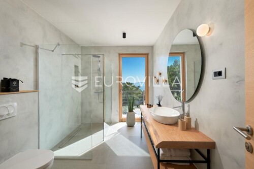 Thumbnail 6359798 - 22