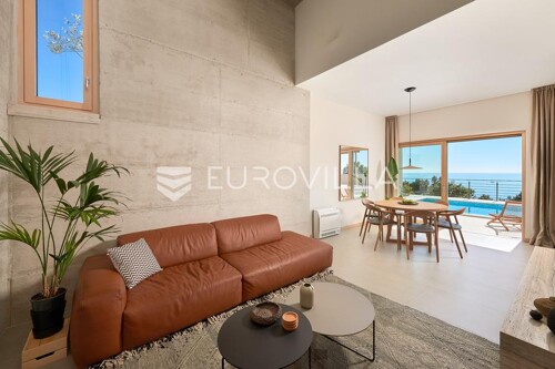 Thumbnail 6359798 - 5