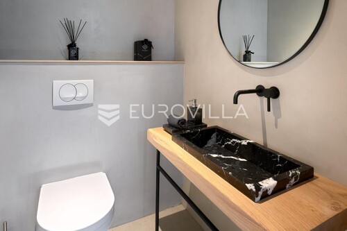 Thumbnail 6359798 - 47