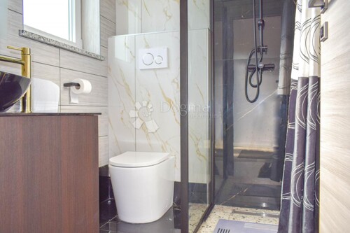 Thumbnail 6359835 - 9