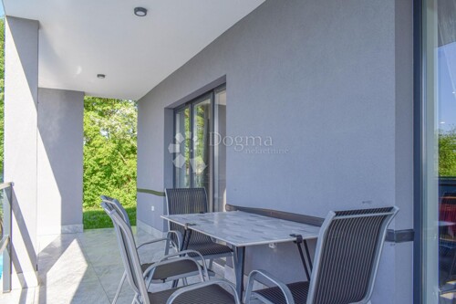 Thumbnail 6359835 - 20