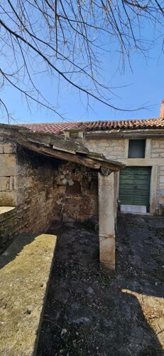 Thumbnail 6359840 - 24