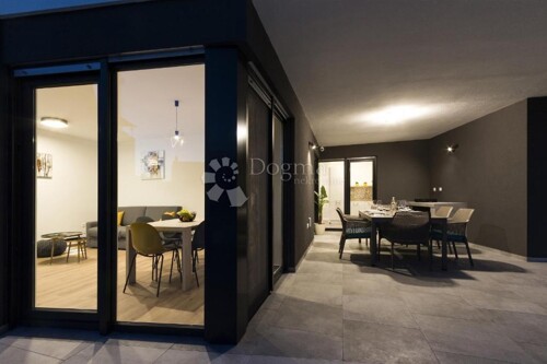 Thumbnail 6359842 - 14