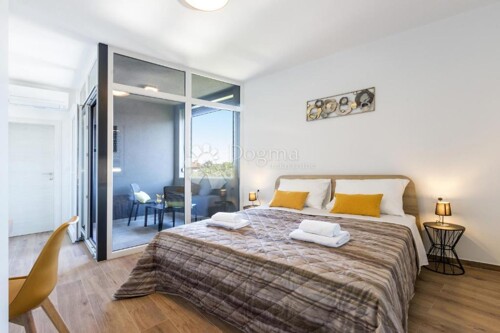 Thumbnail 6359842 - 7