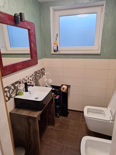 Thumbnail 6359844 - 12