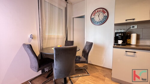 Thumbnail 6359851 - 11