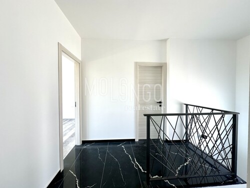 Thumbnail 6359899 - 14