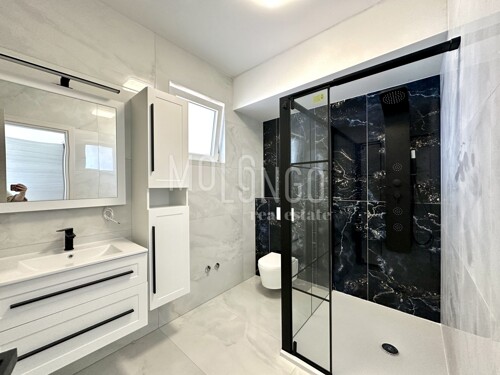 Thumbnail 6359899 - 15