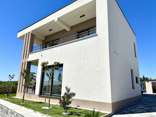 Thumbnail 6359899 - 5