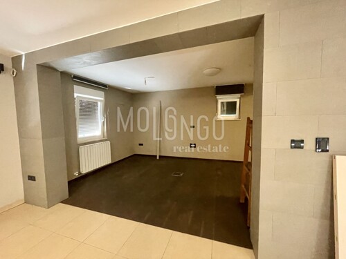 Thumbnail 6359913 - 5