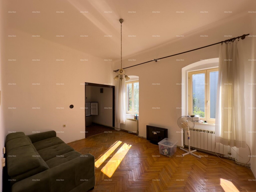 Image 6359919 - 7