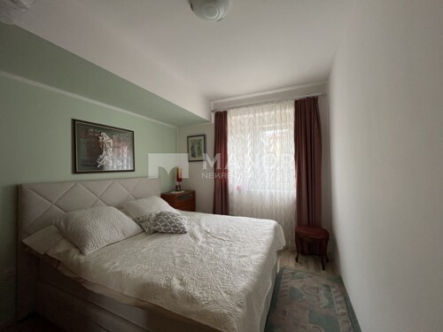 Thumbnail 6359920 - 5