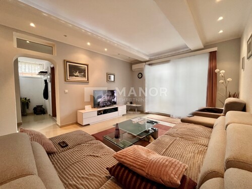 RIJEKA, ZAMET - Etaža kuće - 2S+DB stan s okućnicom