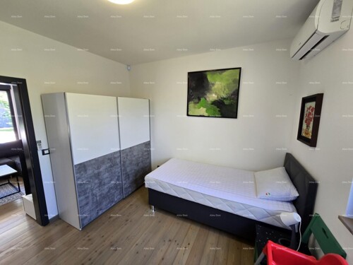 Thumbnail 6359921 - 6