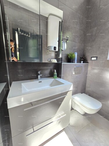 Thumbnail 6359921 - 10