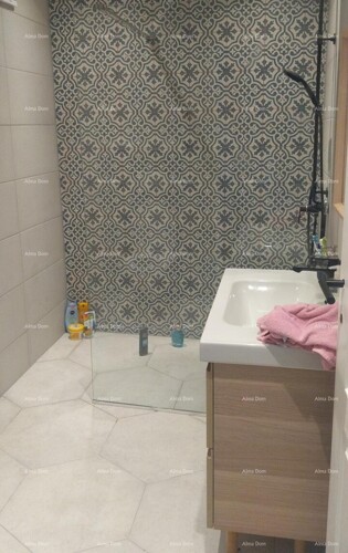 Thumbnail 6359922 - 3