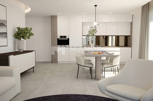 Luksuzni stan s okućnicom u centru Rovinja