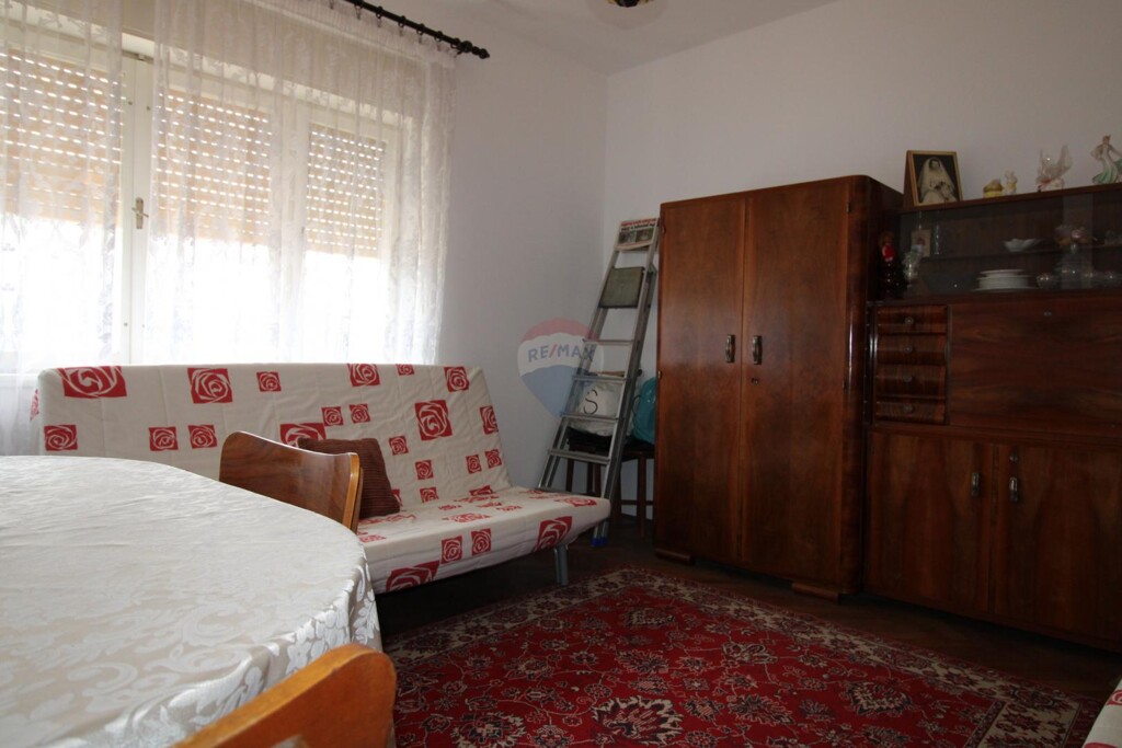 Image 6359980 - 8
