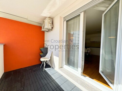 Thumbnail 6359983 - 11