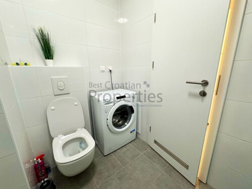 Thumbnail 6359983 - 9