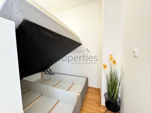 Thumbnail 6359983 - 7