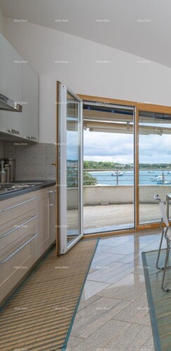 Stan BANJOLE! Stan s pogledom na more, prvi red do mora!