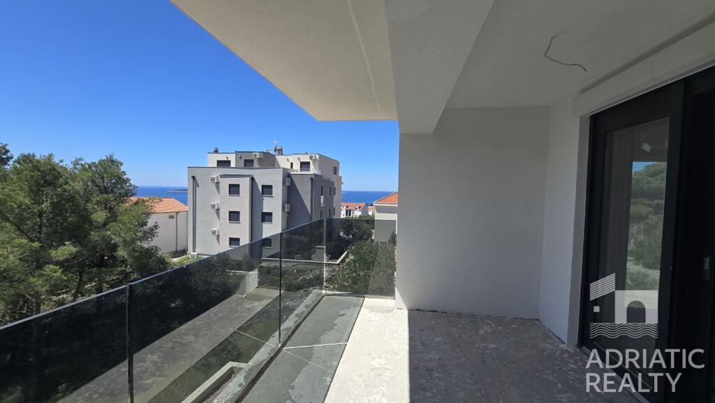 Image 6360090 - 8