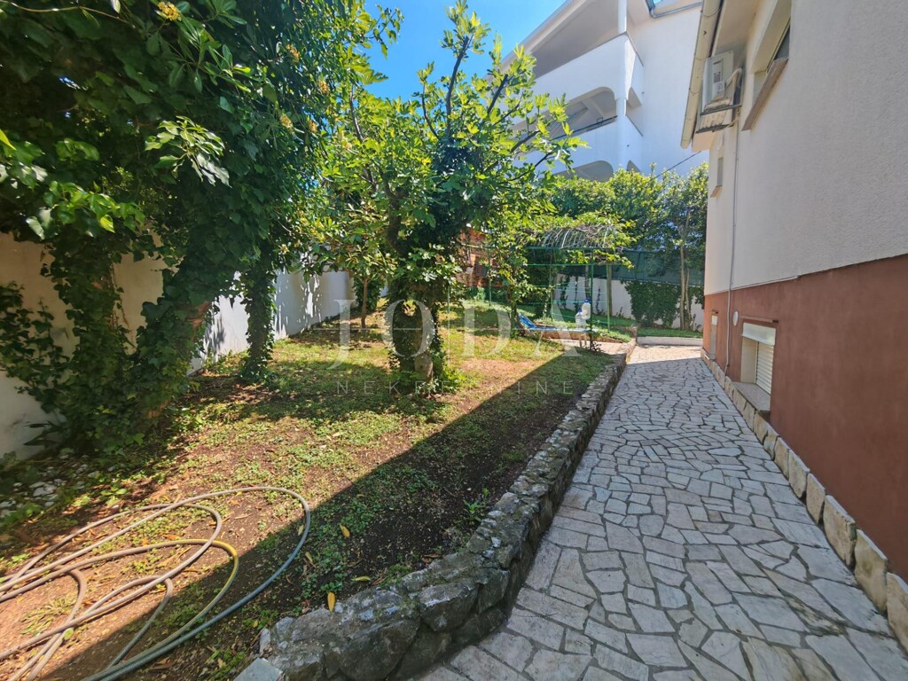 Image 6360120 - 12