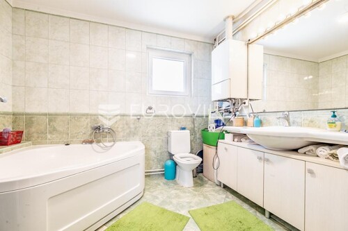 Thumbnail 6360122 - 10