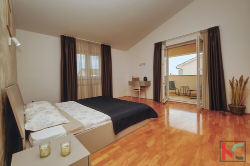 Thumbnail 6360128 - 19