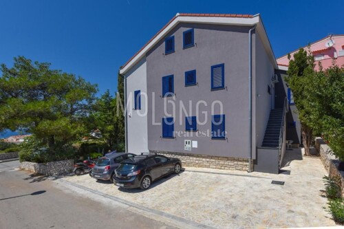 PAG, NOVALJA apartmanska kuća