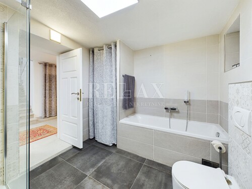 Thumbnail 6360153 - 23