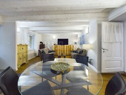 Thumbnail 6360153 - 4