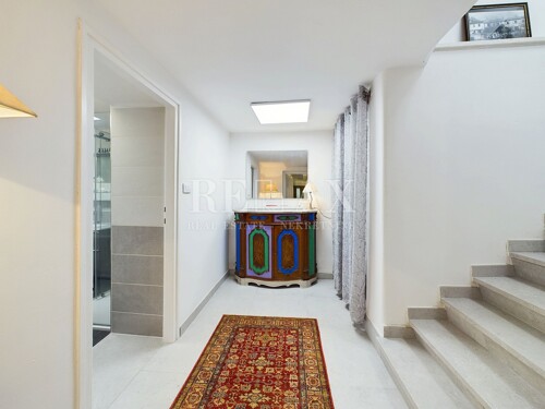 Thumbnail 6360153 - 24