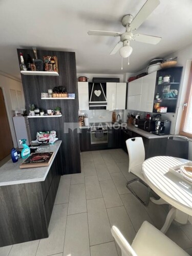 Thumbnail 6360159 - 4